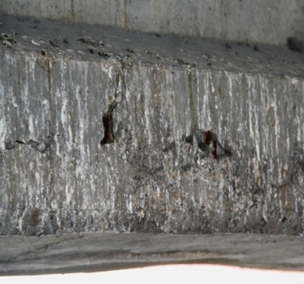 Internal material voids in concrete detectable through ultrasonic testing